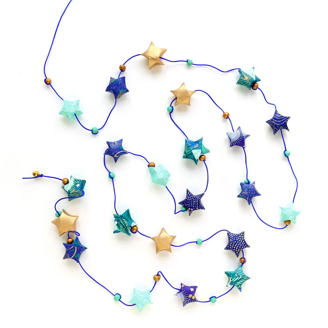 Kit Guirlande d'Étoiles en Origami - Bleu Nuit, Bleu Turquoise, Vert d'Eau et Vert - Libellule – Image 3